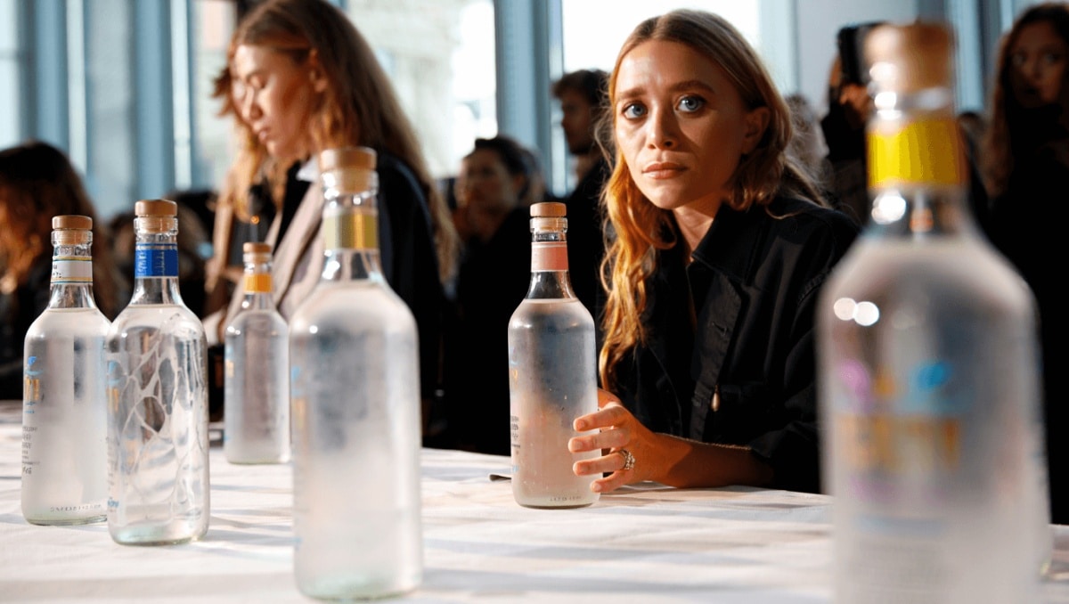 
		The Olsen twins served $225-per-pack water at their fashion show â is it really the âpurest in the worldâ?	