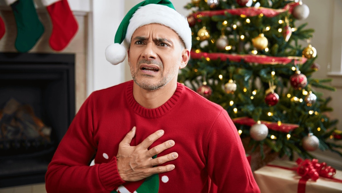 Crise cardiaque à Noël : pourquoi le risque explose pendant les fêtes de fin d
