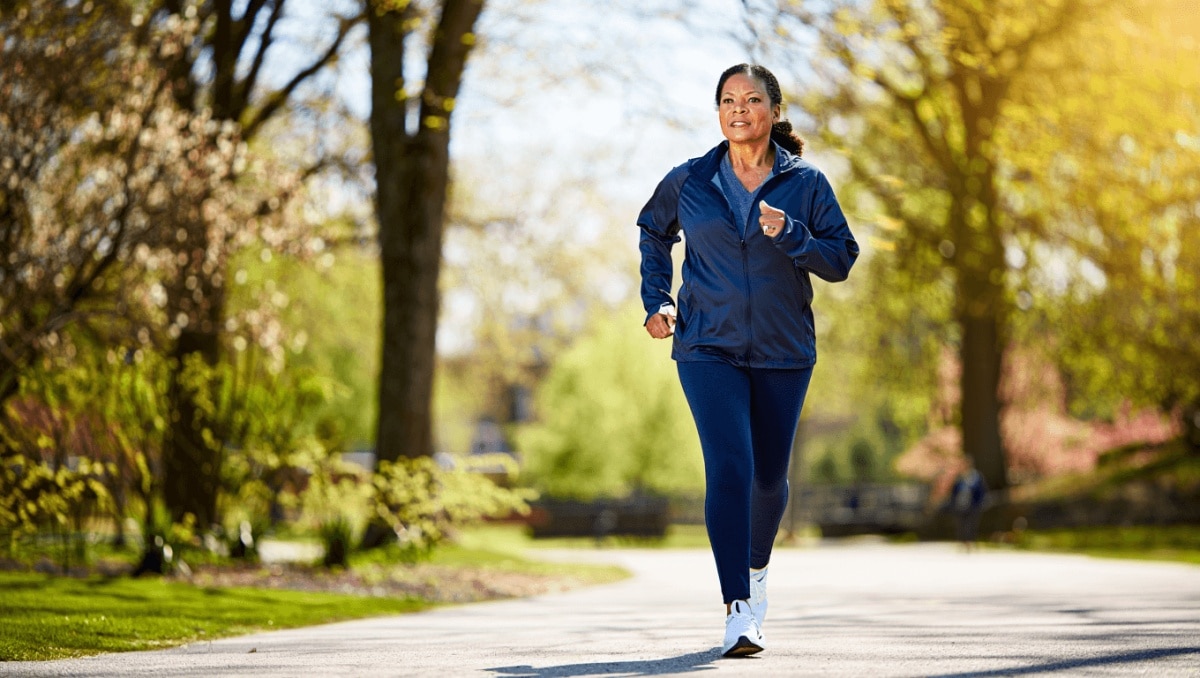 15-Minute Daily Walk May Significantly Lower Your Heart Disease Risk