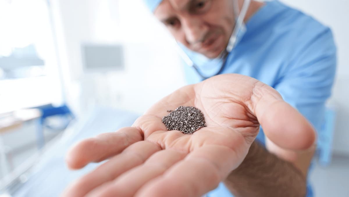 Pourquoi vous ne devriez jamais consommer les graines de chia de cette façon, selon ce chirurgien !