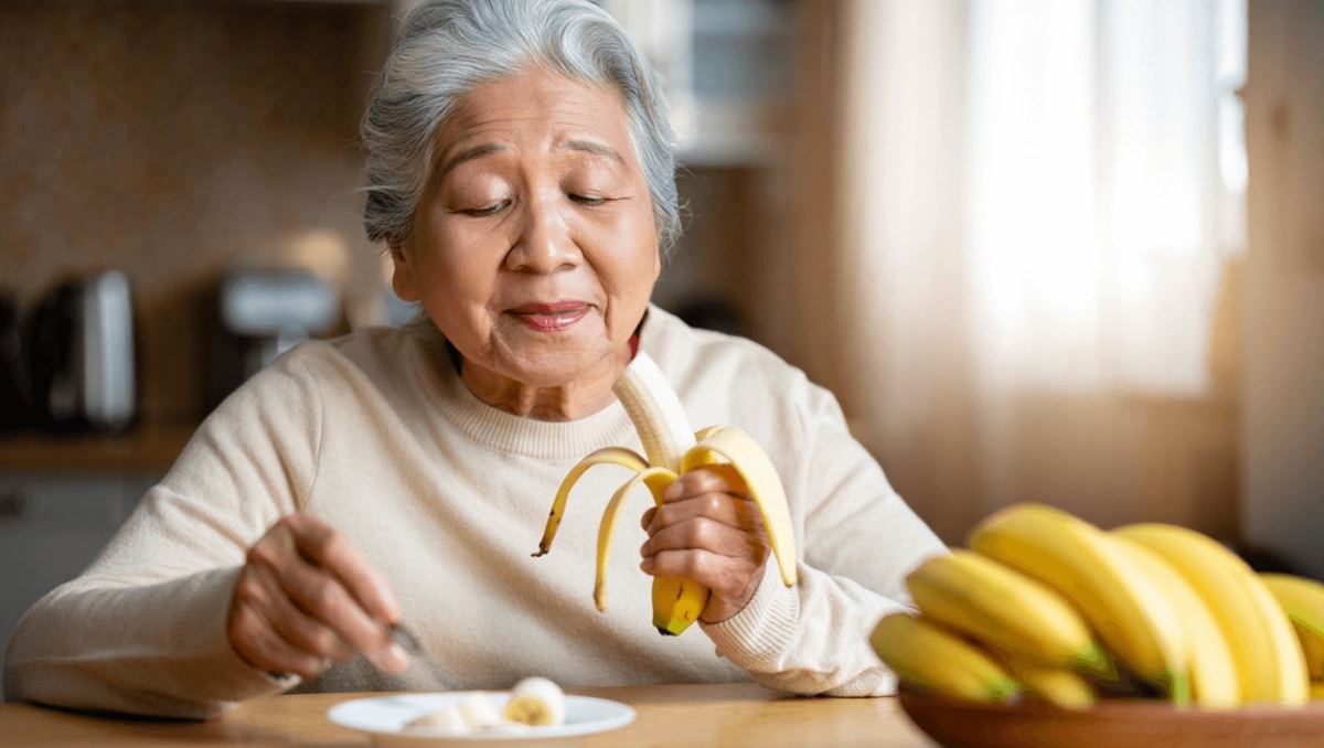 Si vous avez plus de 50 ans, manger une banane par jour provoque…