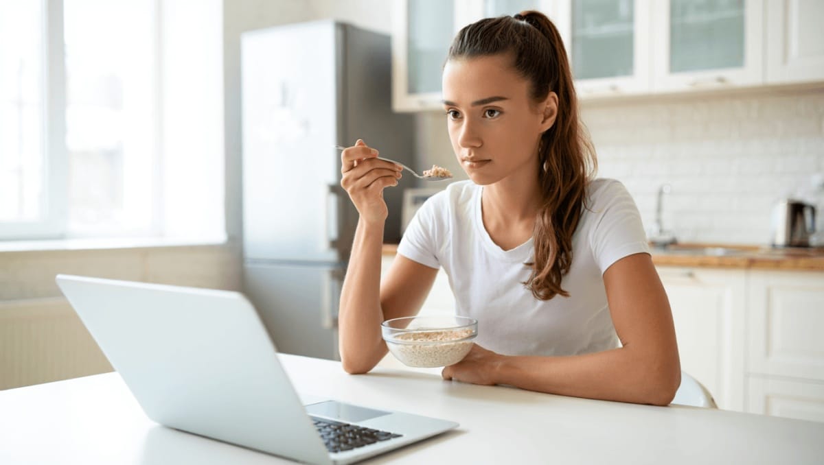 The very, very boring habit that’s key to losing more weight: study