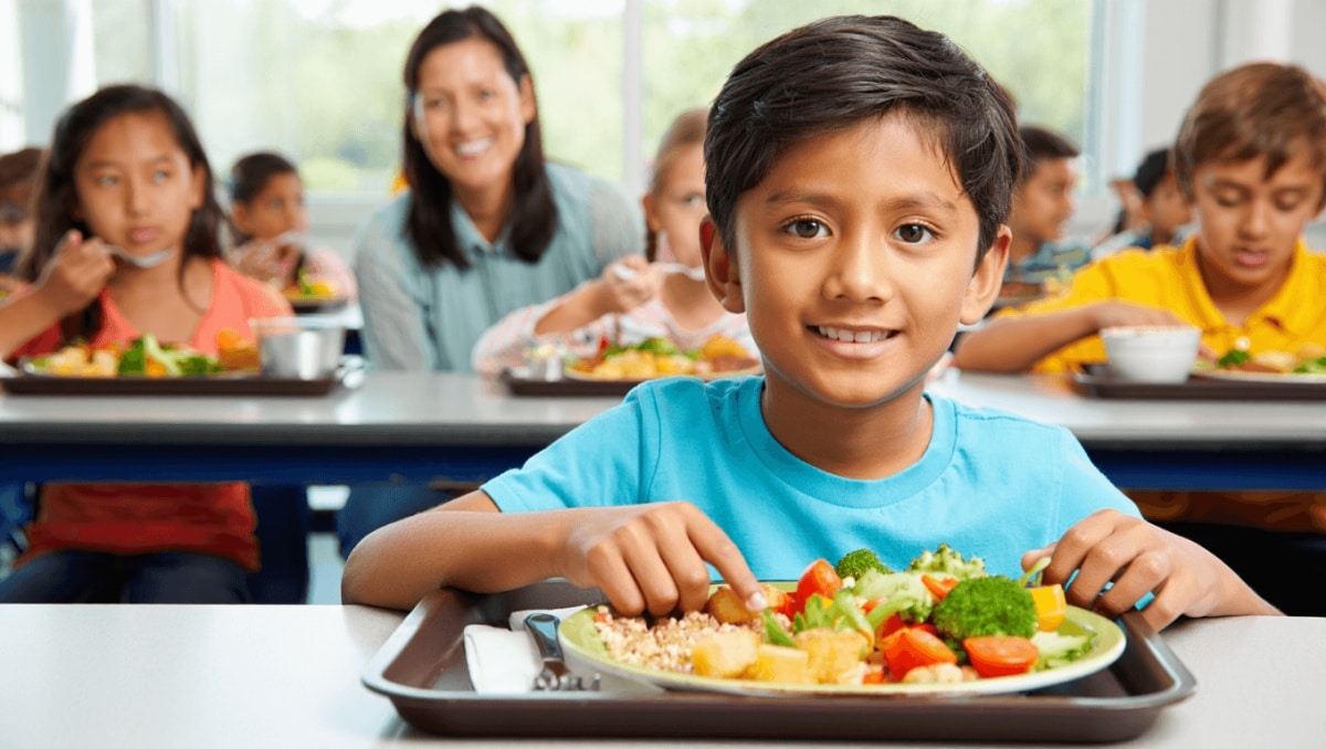 
		MAHA school lunch program seeing ‘impressive results’ tackling ultra-processed foods, says FDA head	