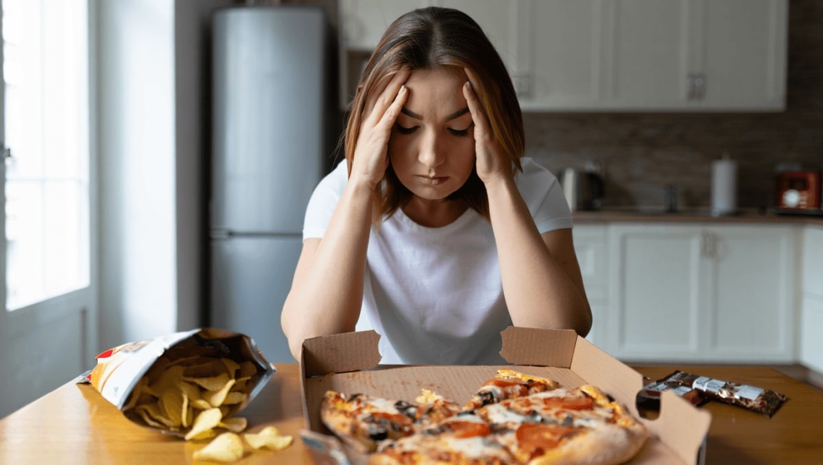 Eating too much? Dietitian reveals how to stop a binge in 30 seconds